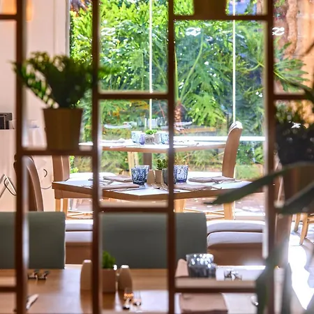 Zafiro Lägenhetshotell 4*